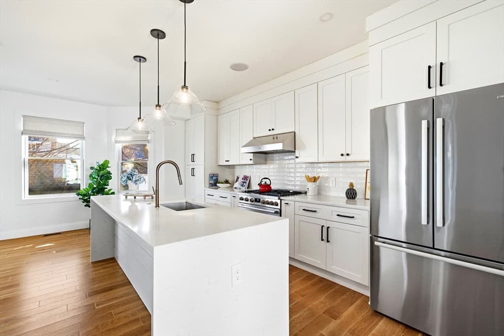 Condominium at 28 Cherry St # 28, Medford MA 02155, photo 8 of 29