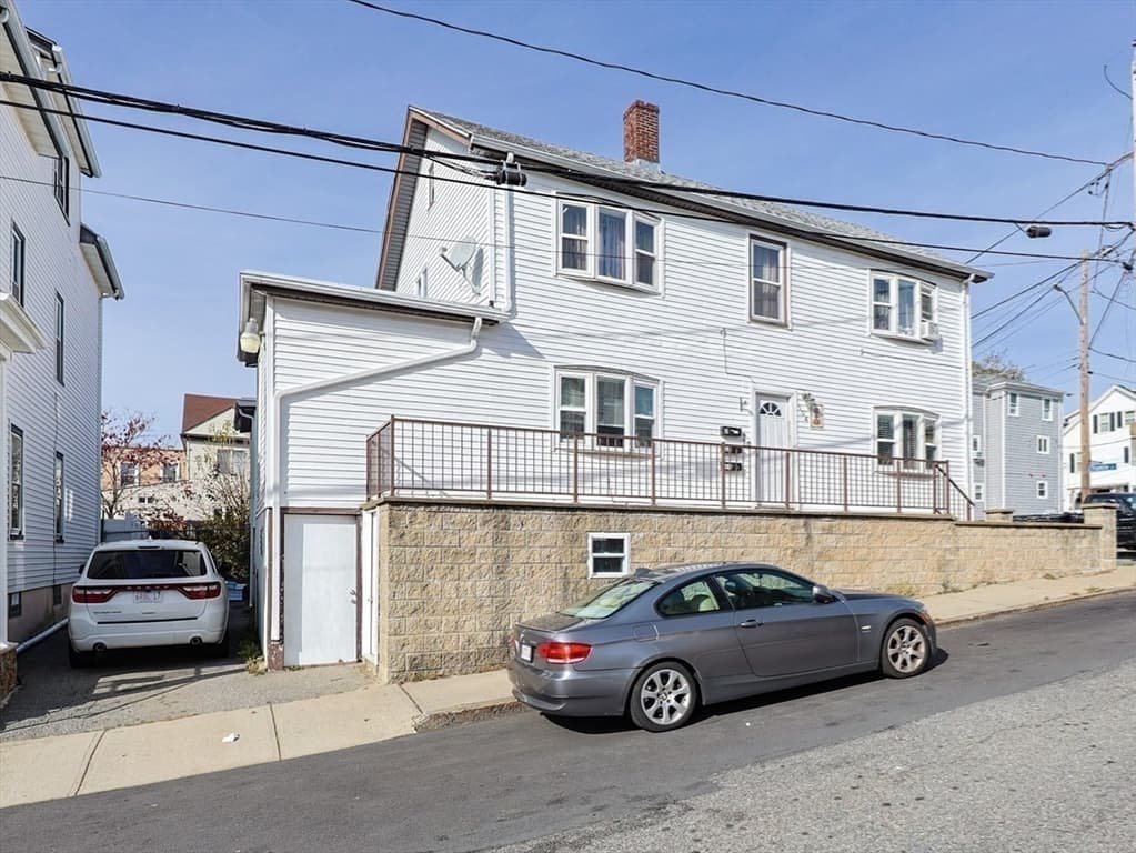 3 Family - 3 Units Up/Down at 104 Oak St, Fall River MA 02720, photo 32 of 33
