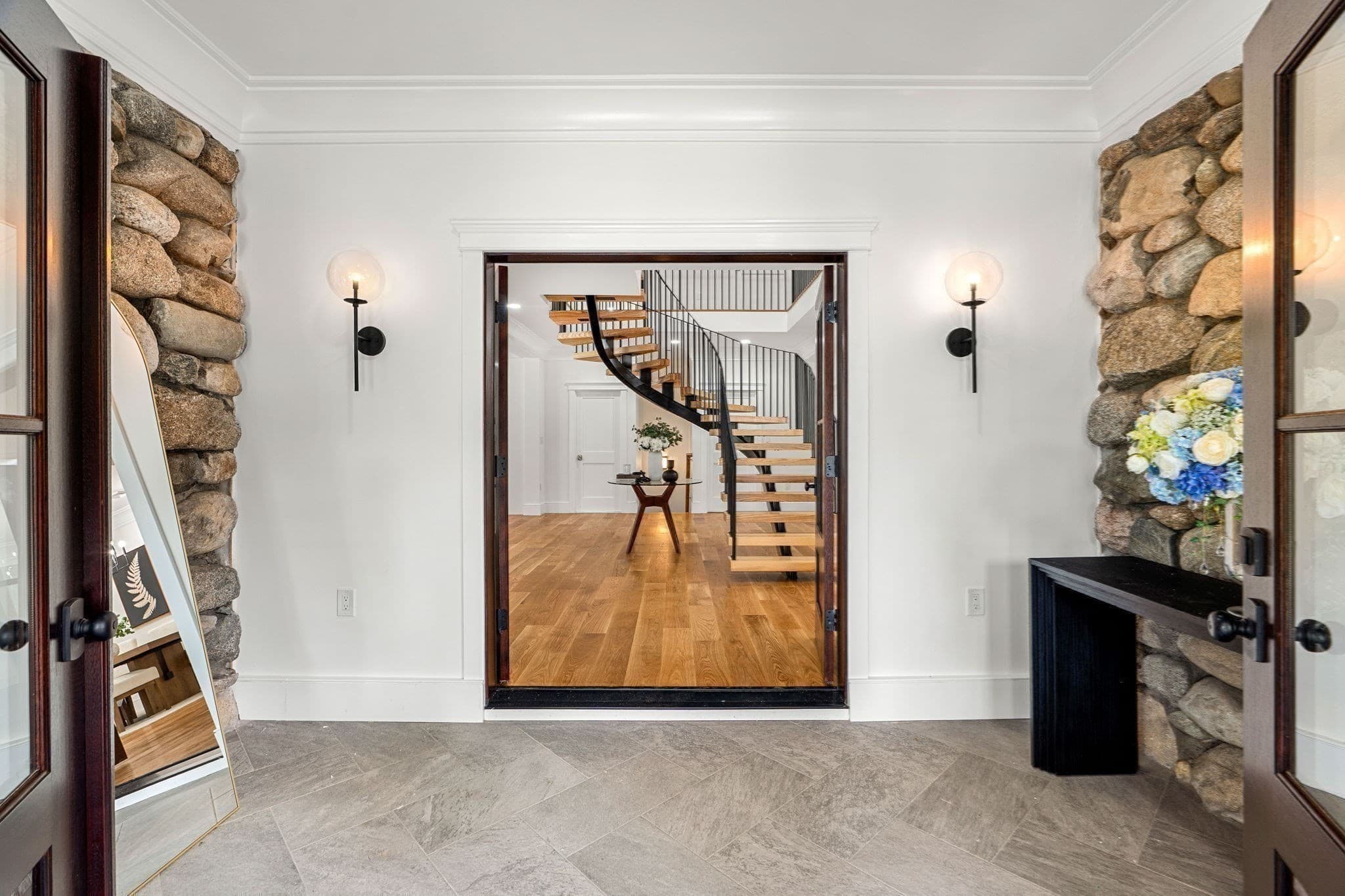 Single Family Residence at 20 Wheeler Ln, Natick MA 01760, Natick, photo 5 of 41