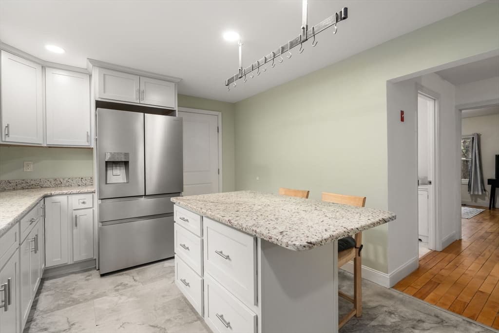 61 E Brimfield Rd, Holland MA 01521 photo 7