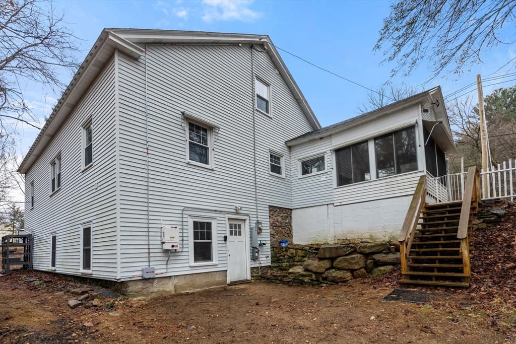 61 E Brimfield Rd, Holland MA 01521 photo 25
