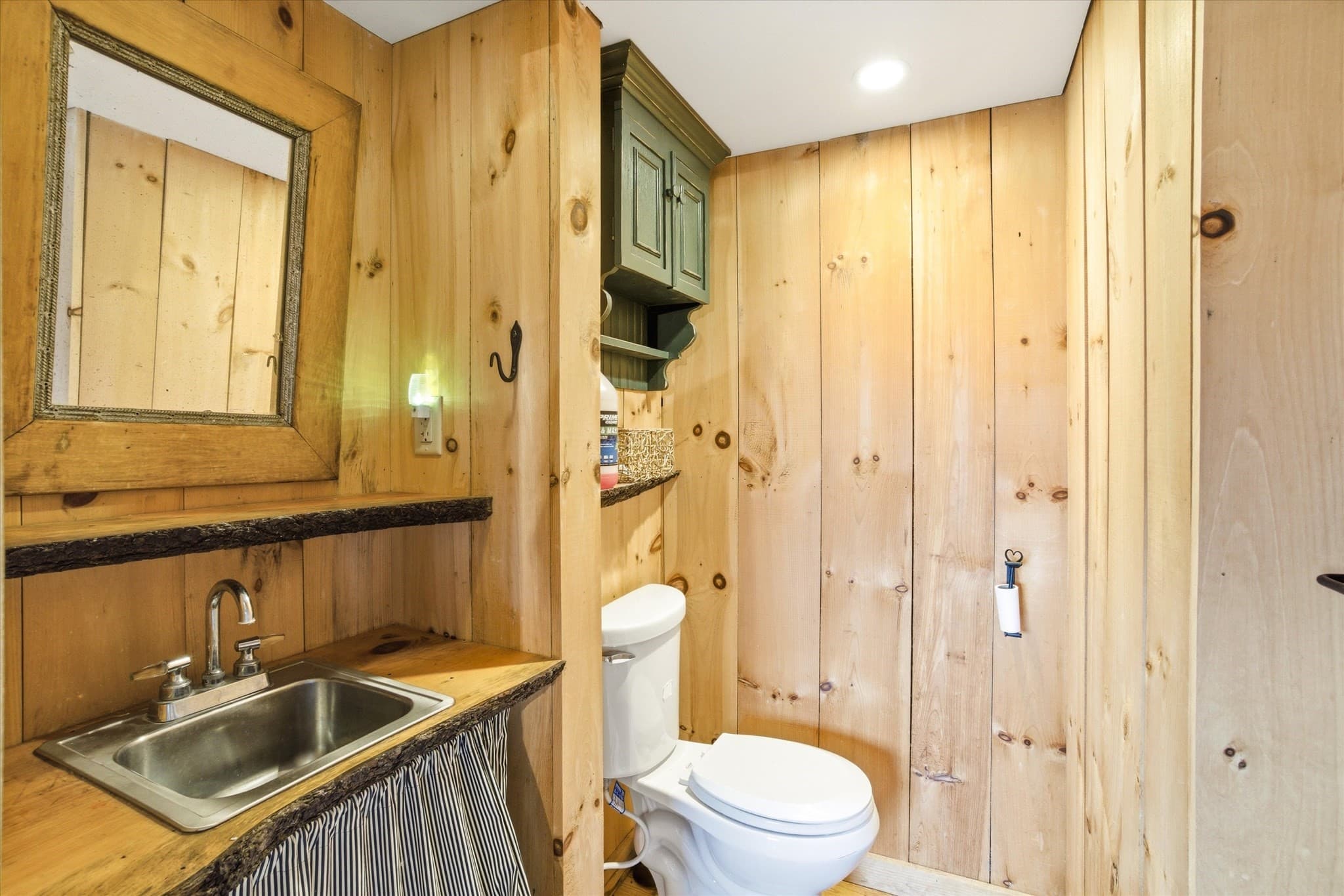 Single Family Residence at 235 Windsor Rd, Hillsborough NH 03244, Hillsborough, photo 36 of 42