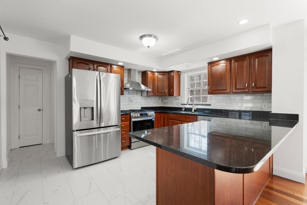 Condominium at 22 Westview Rd # 22, Natick MA 01760, Natick, photo 6 of 27