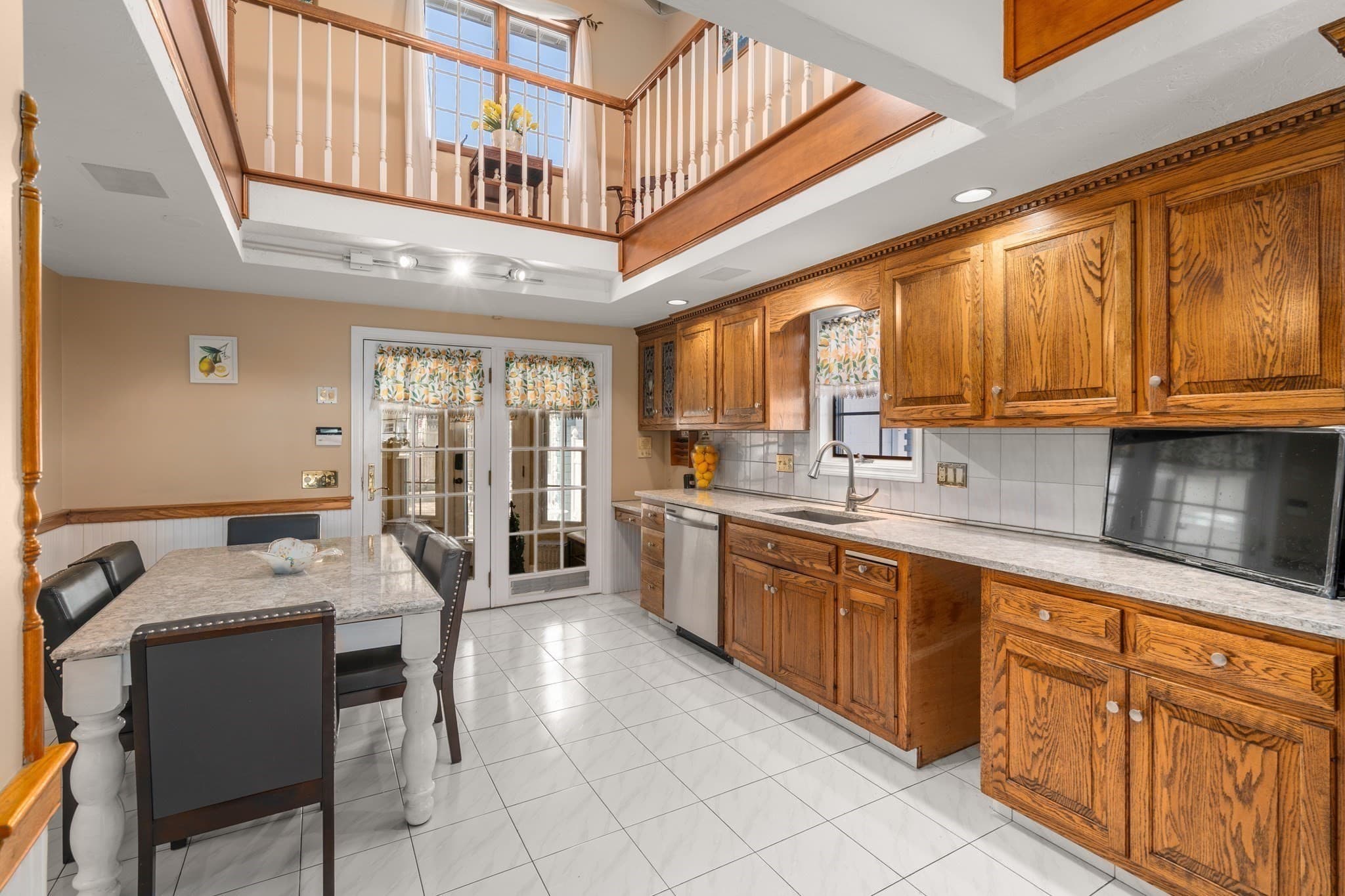 Single Family Residence at 113 Temple Rd, Waltham MA 02452, photo 5 of 35