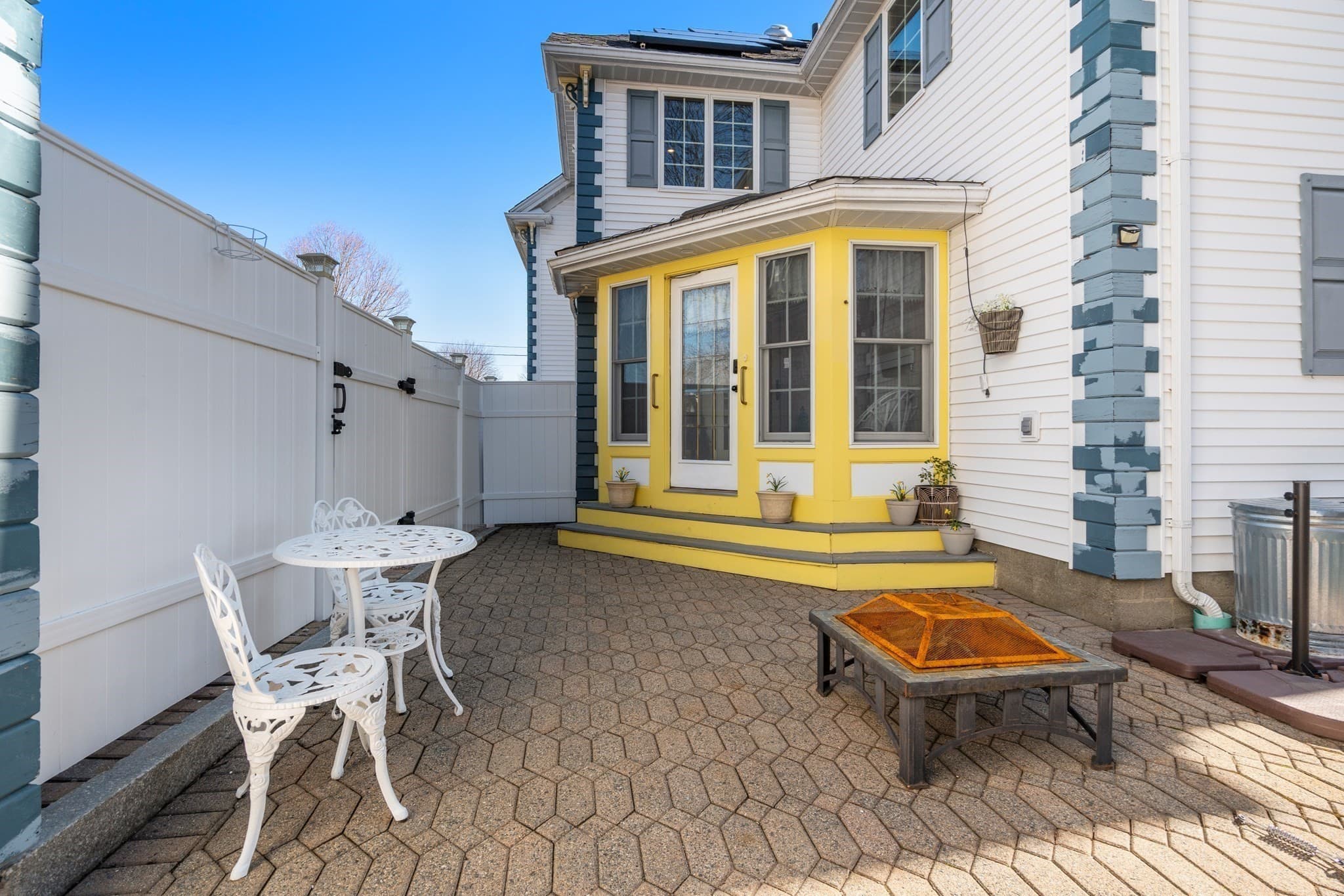 Single Family Residence at 113 Temple Rd, Waltham MA 02452, photo 34 of 35