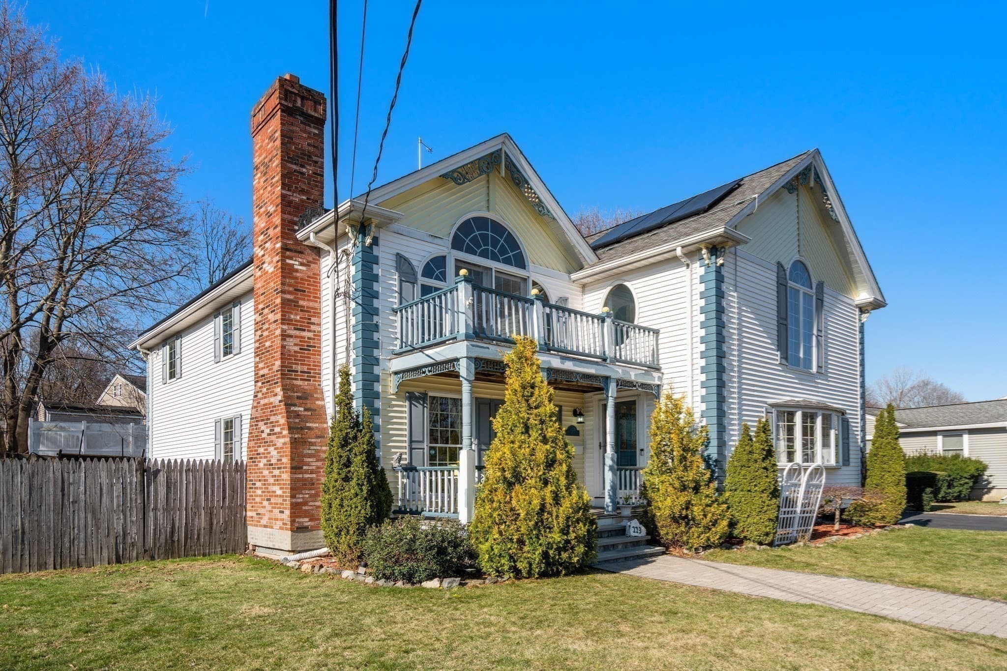 Single Family Residence at 113 Temple Rd, Waltham MA 02452, photo 35 of 35