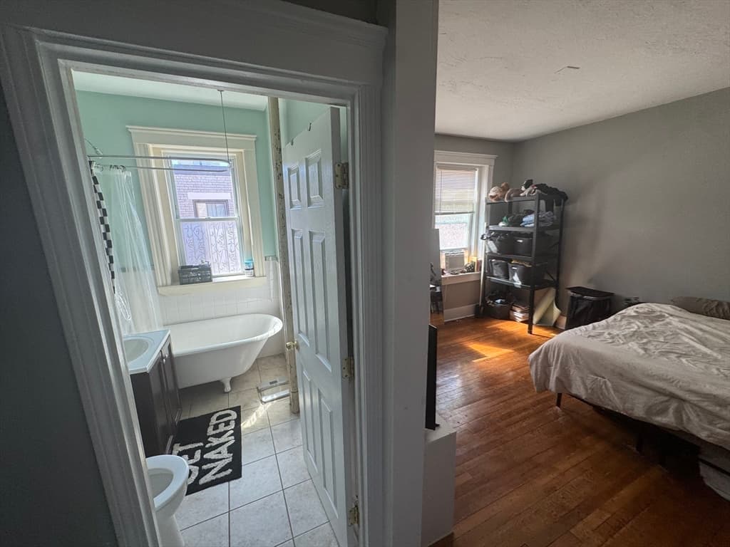 Condominium at 1568 Commonwealth Ave # 12, Boston MA 02135, photo 5 of 22