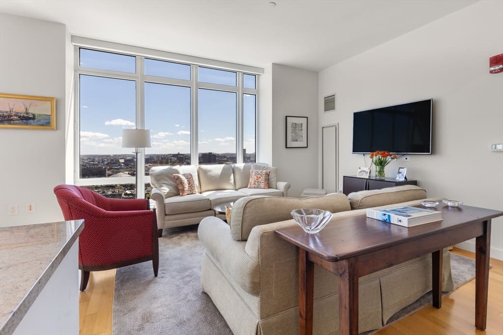 Condominium at 400 Stuart # 18C, Boston MA 02116, photo 6 of 24