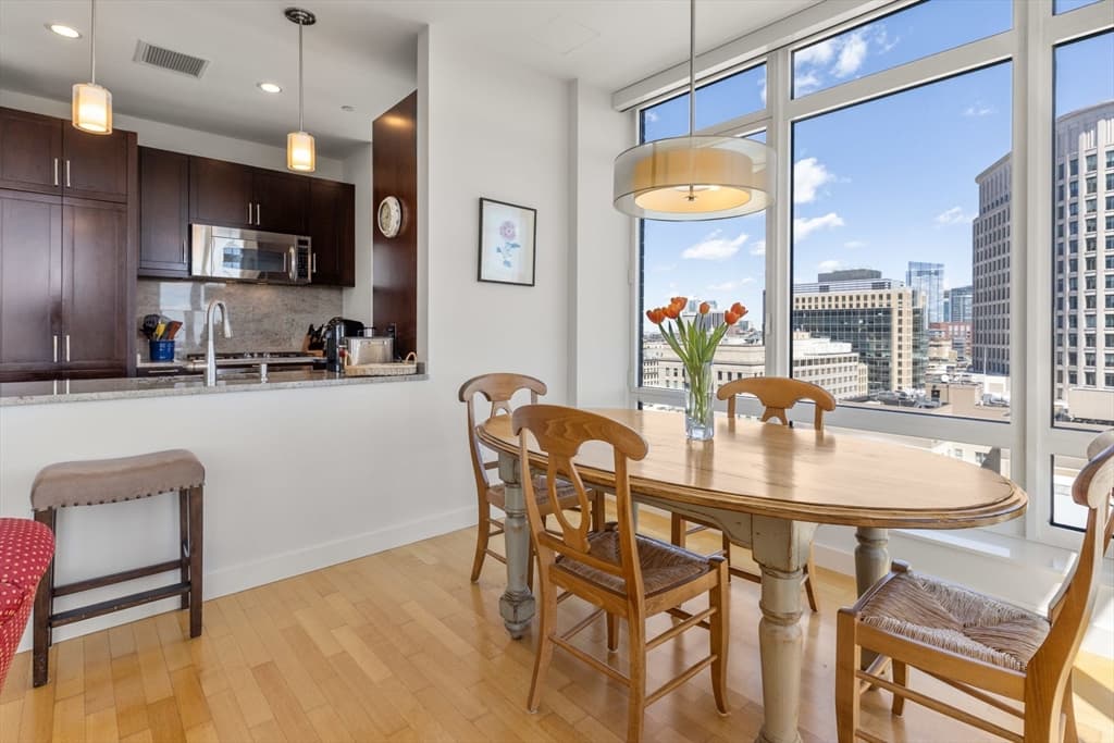 Condominium at 400 Stuart # 18C, Boston MA 02116, photo 12 of 24