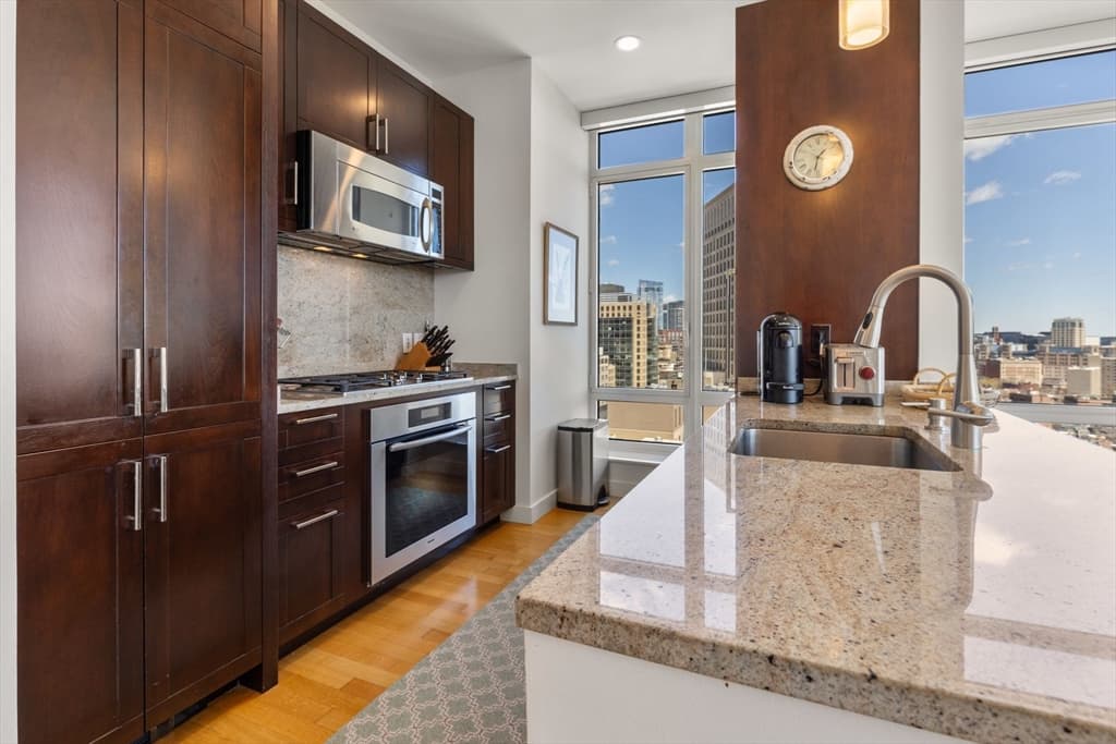 Condominium at 400 Stuart # 18C, Boston MA 02116, photo 11 of 24