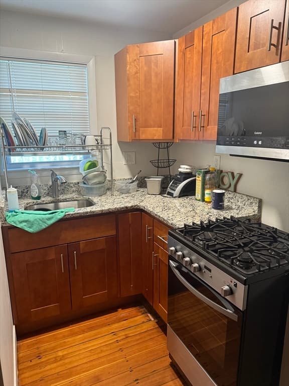 5+ Family - 5+ Units Up/Down at 23 Mount Vernon St, Gloucester MA 01930, Gloucester, photo 13 of 42