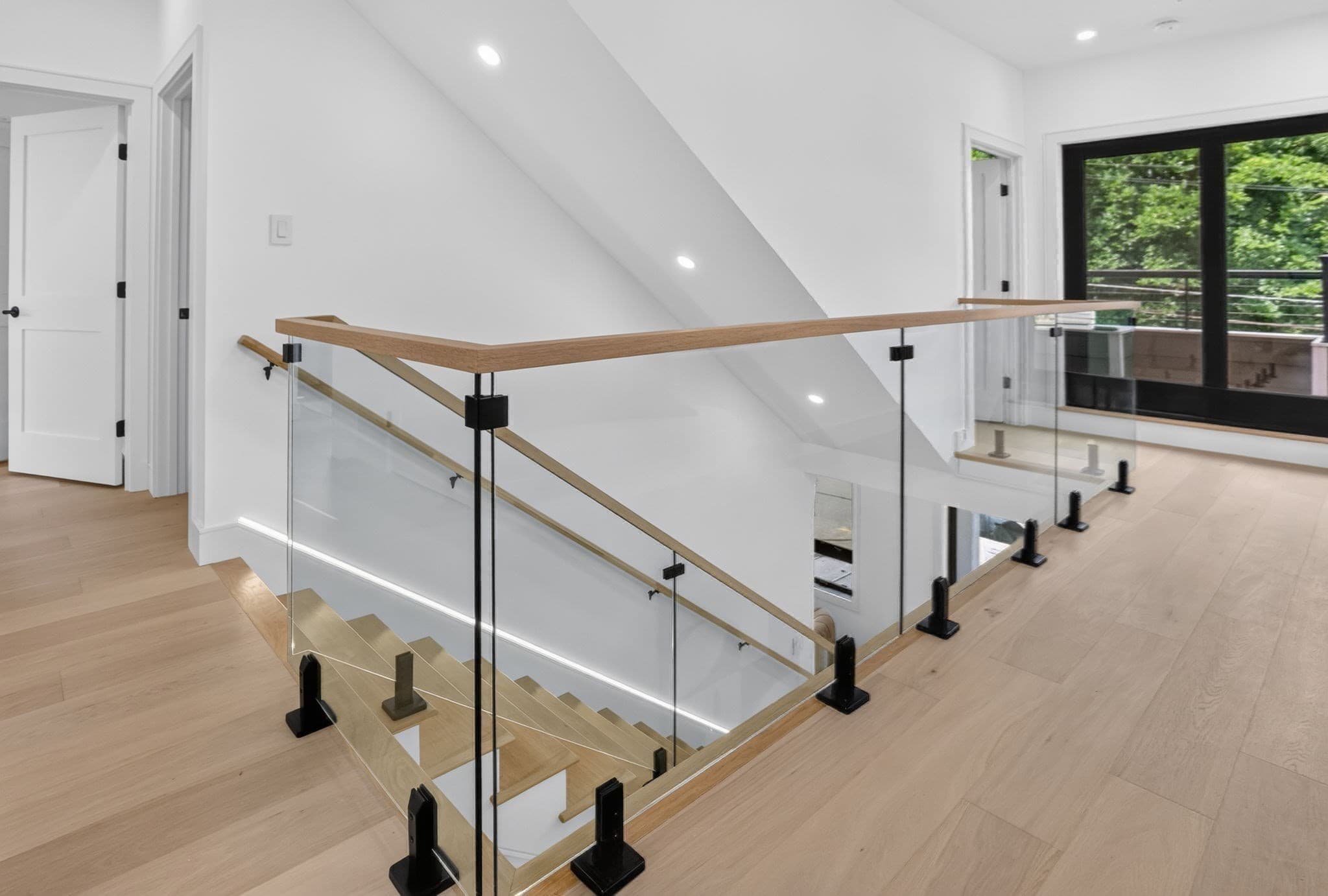 Single Family Residence at 24 Newell St, Cambridge MA 02140, Cambridge, photo 10 of 30