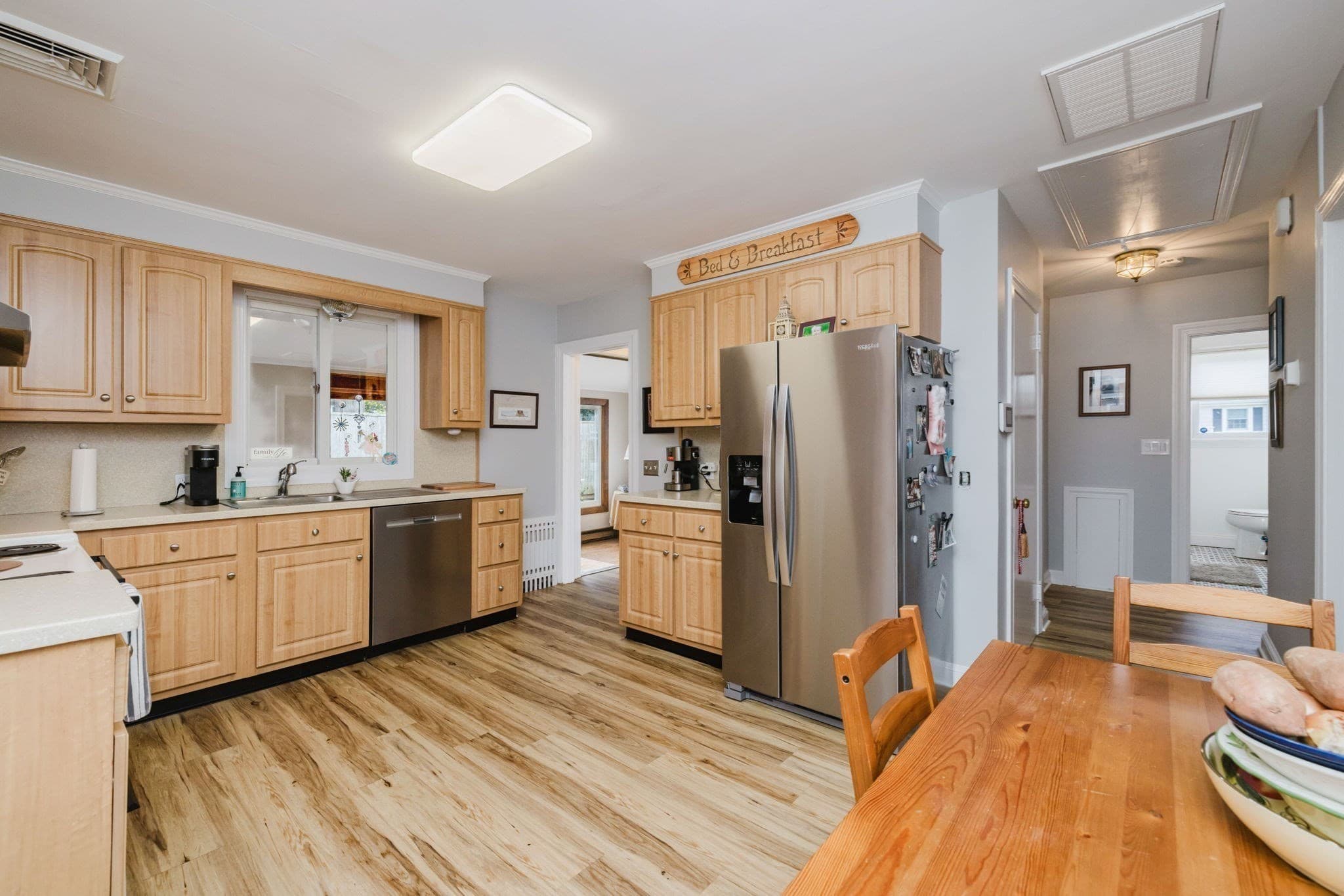 Single Family Residence at 554 Madison Street, Fall River MA 02720, photo 8 of 30