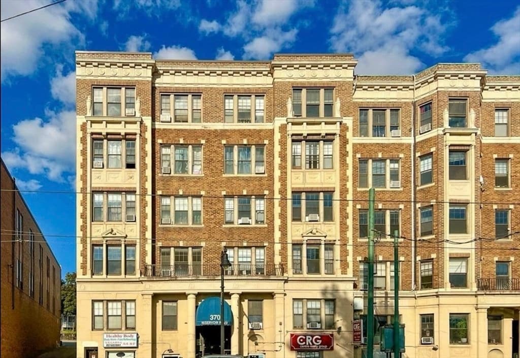 370 Chestnut Hill Ave # B, Boston MA 02135