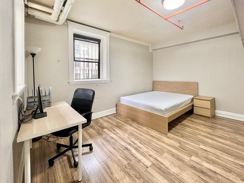 Condominium at 370 Chestnut Hill Ave # B, Boston MA 02135, photo 10 of 14