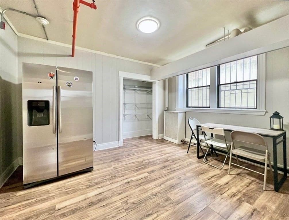 Condominium at 370 Chestnut Hill Ave # B, Boston MA 02135, photo 4 of 14
