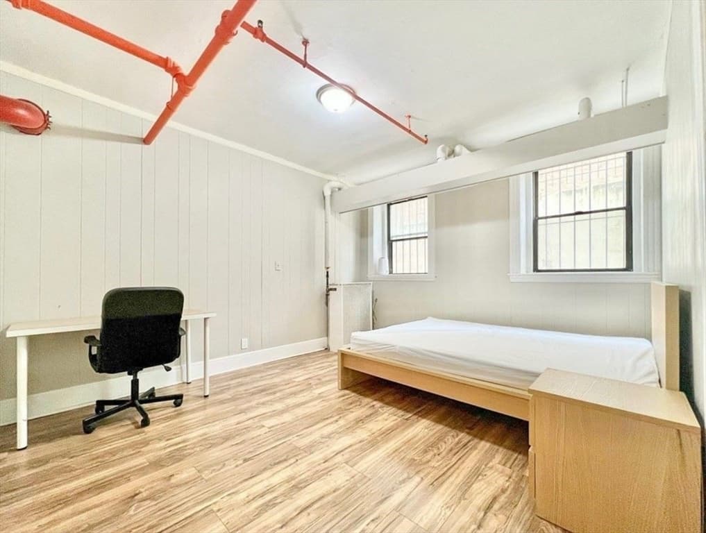 Condominium at 370 Chestnut Hill Ave # B, Boston MA 02135, photo 8 of 14