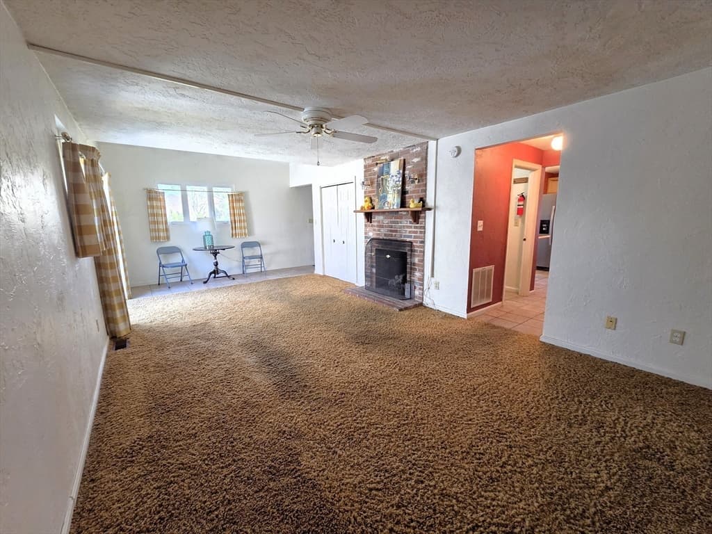 Condominium at 52 Liberty St # C5, Plymouth MA 02360, photo 7 of 29