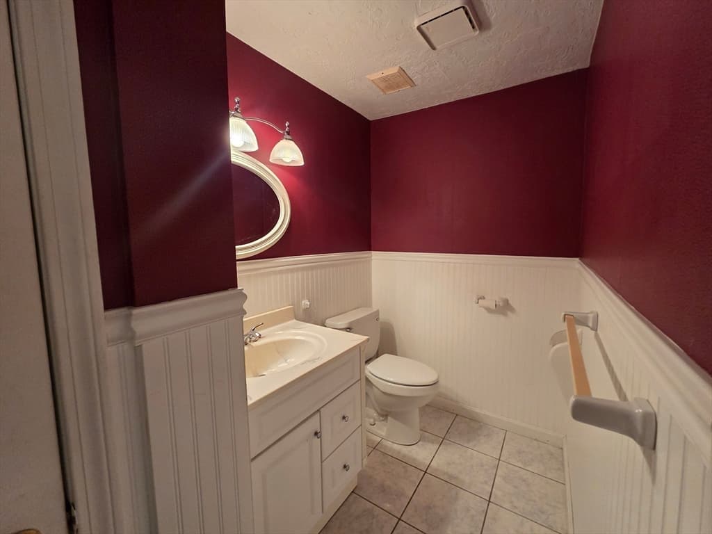 Condominium at 52 Liberty St # C5, Plymouth MA 02360, photo 8 of 29