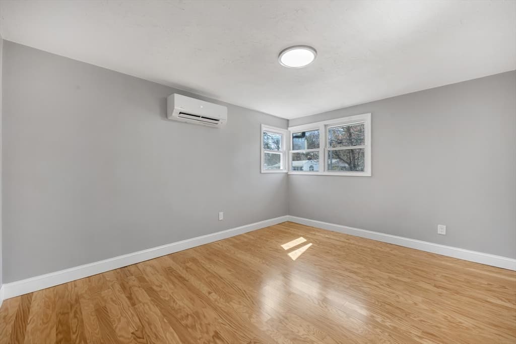 Single Family Residence at 109 Hastings St, Framingham MA 01701, photo 29 of 32