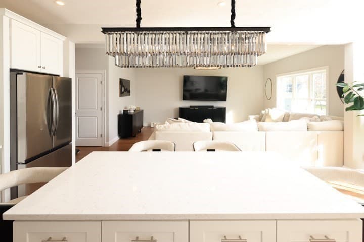 Single Family Residence at 31 Lilac Ave, Bellingham MA 02019, Bellingham, photo 9 of 42