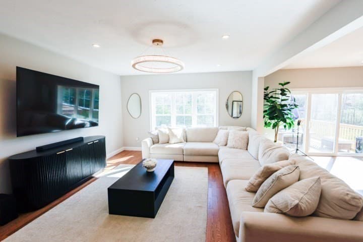Single Family Residence at 31 Lilac Ave, Bellingham MA 02019, Bellingham, photo 11 of 42