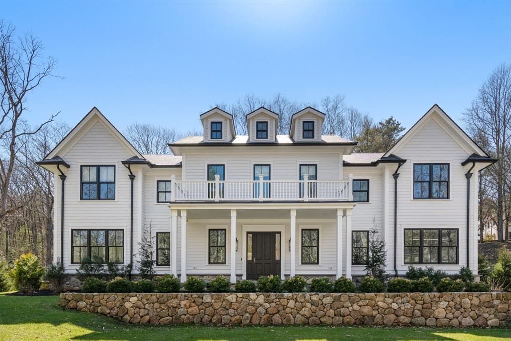 196 Pond Road, Wellesley MA 02482