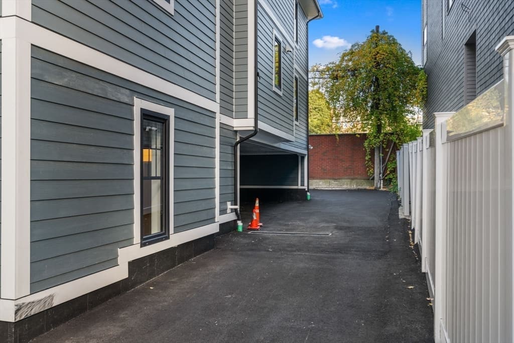 Condominium at 9 Sydney, Boston MA 02125, Boston, photo 24 of 25