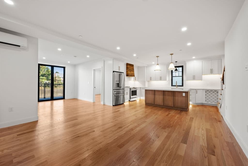 Condominium at 9 Sydney, Boston MA 02125, Boston, photo 10 of 25