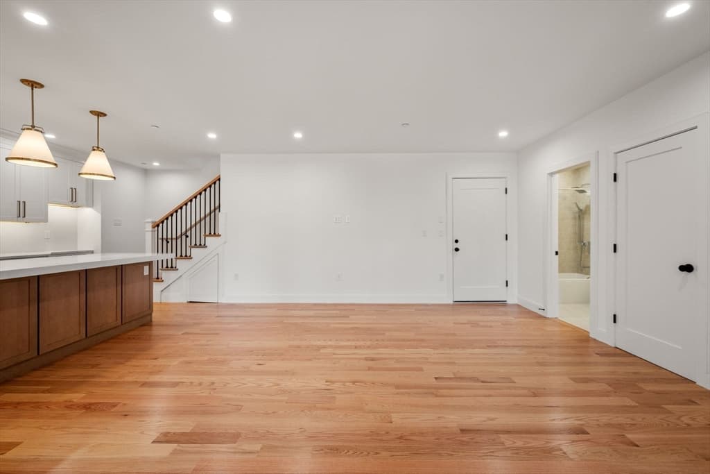 Condominium at 9 Sydney, Boston MA 02125, Boston, photo 11 of 25