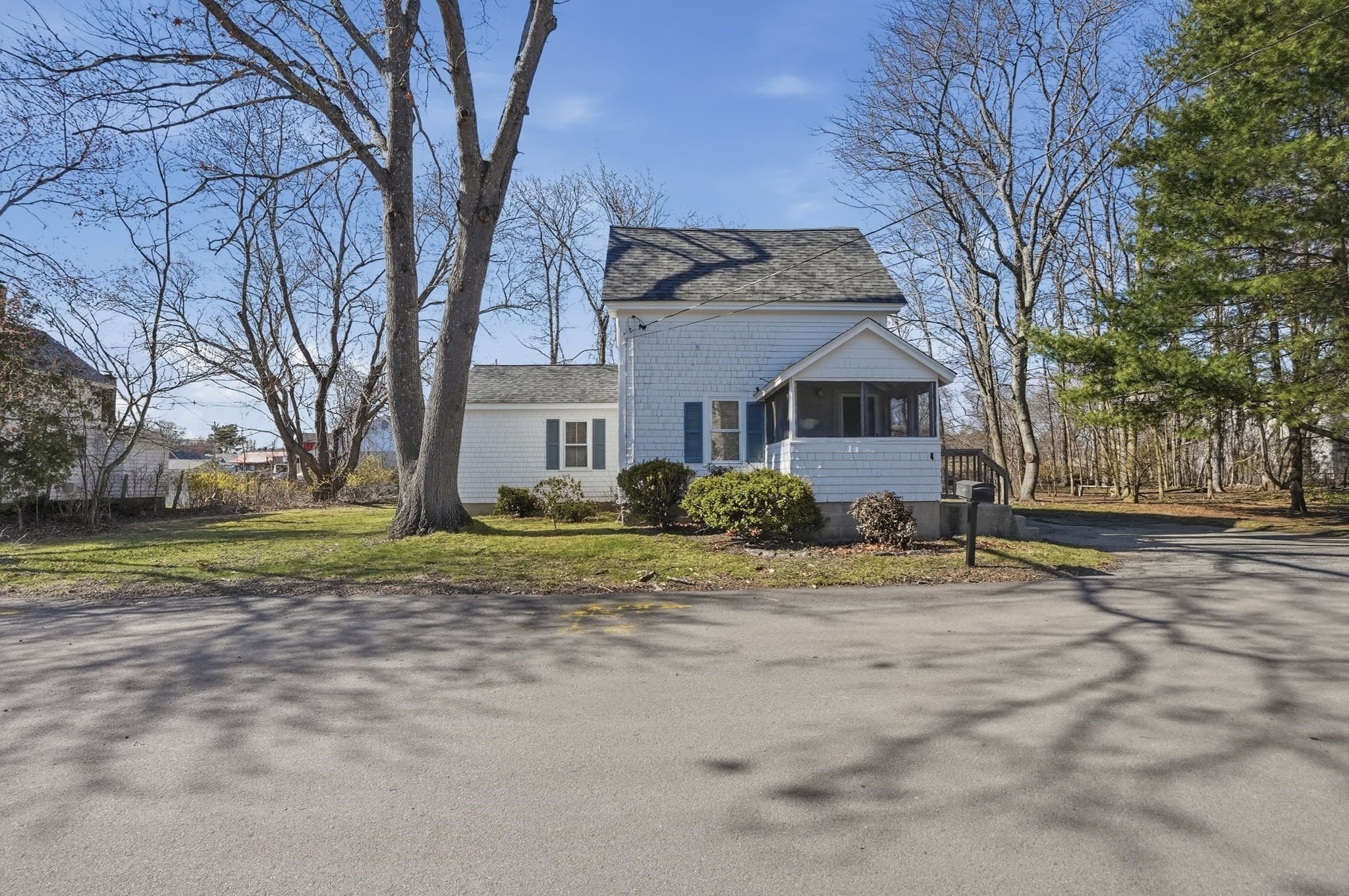 Single Family Residence at 4 County Lane, Easton MA 02375, photo 2 of 27
