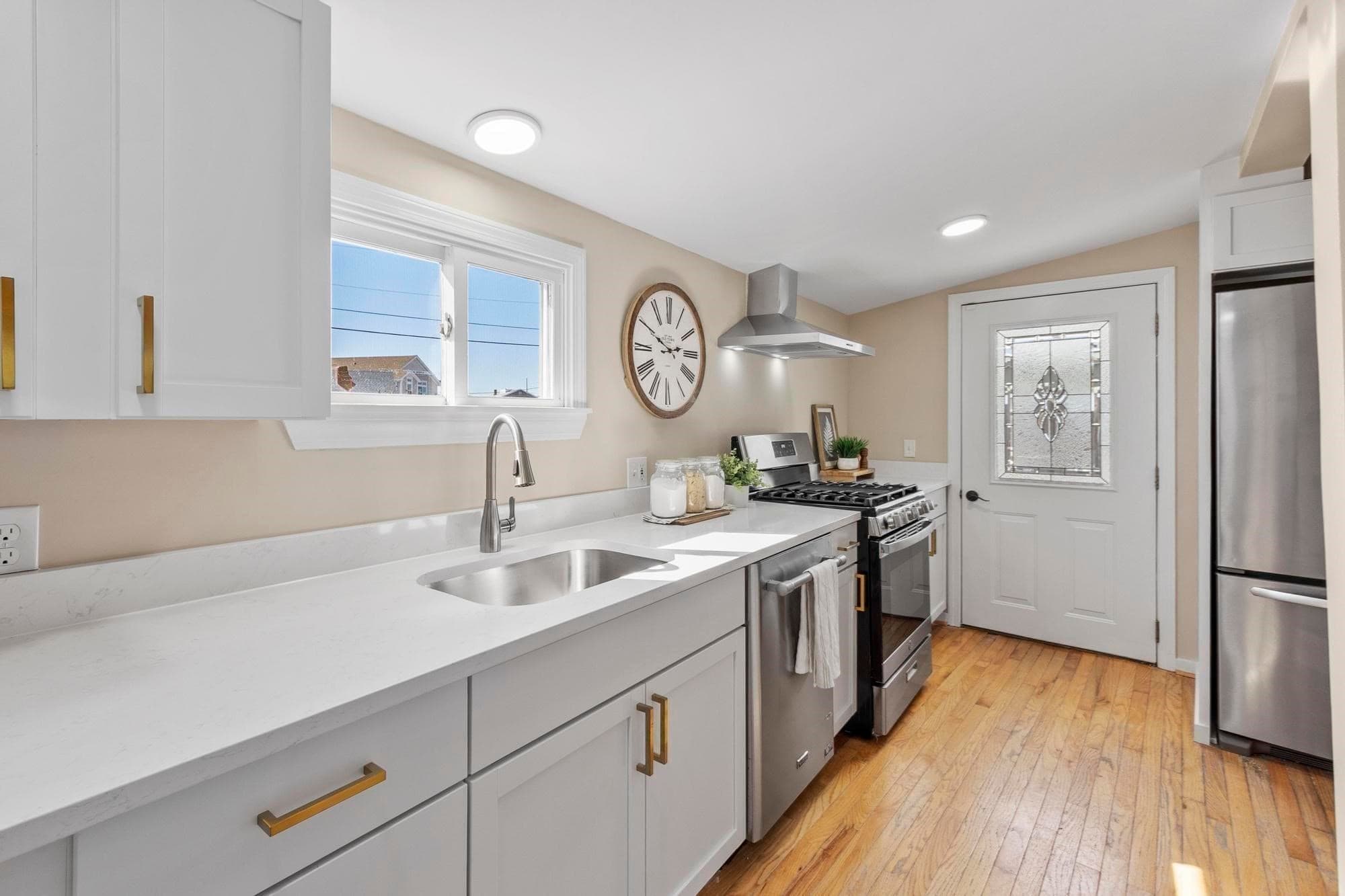 Single Family Residence at 270 Northern Blvd, Newburyport MA 01950, photo 15 of 40