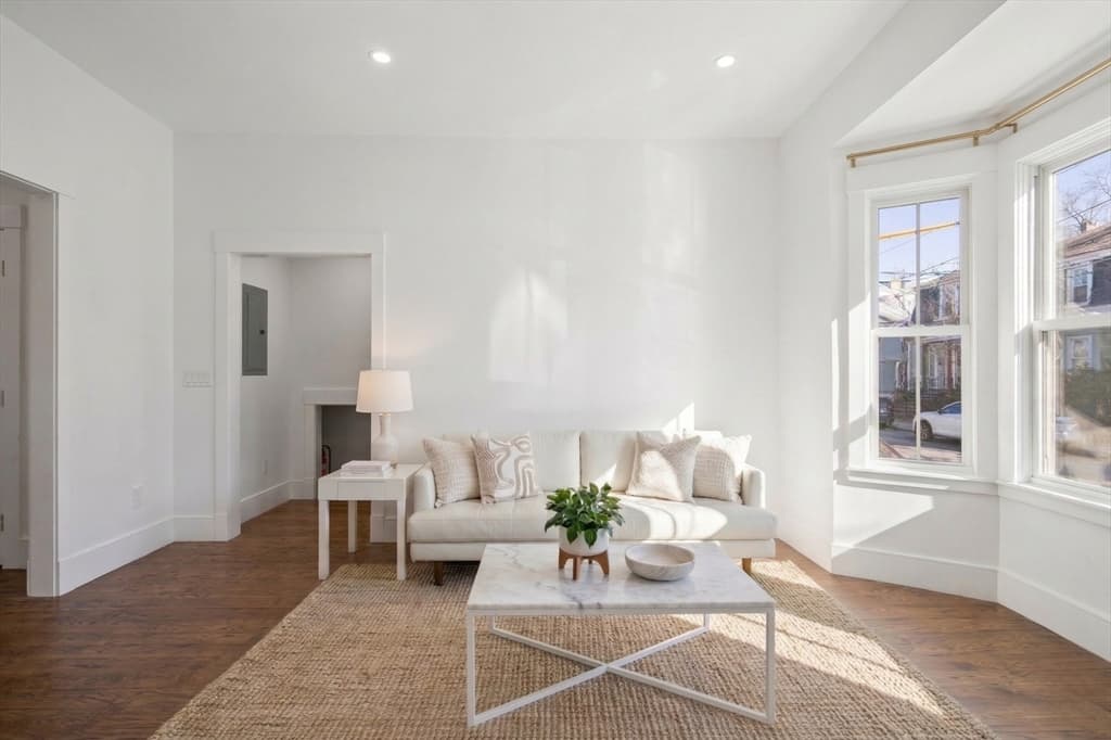 Condominium at 31 Houghton St # A, Somerville MA 02143, photo 6 of 12