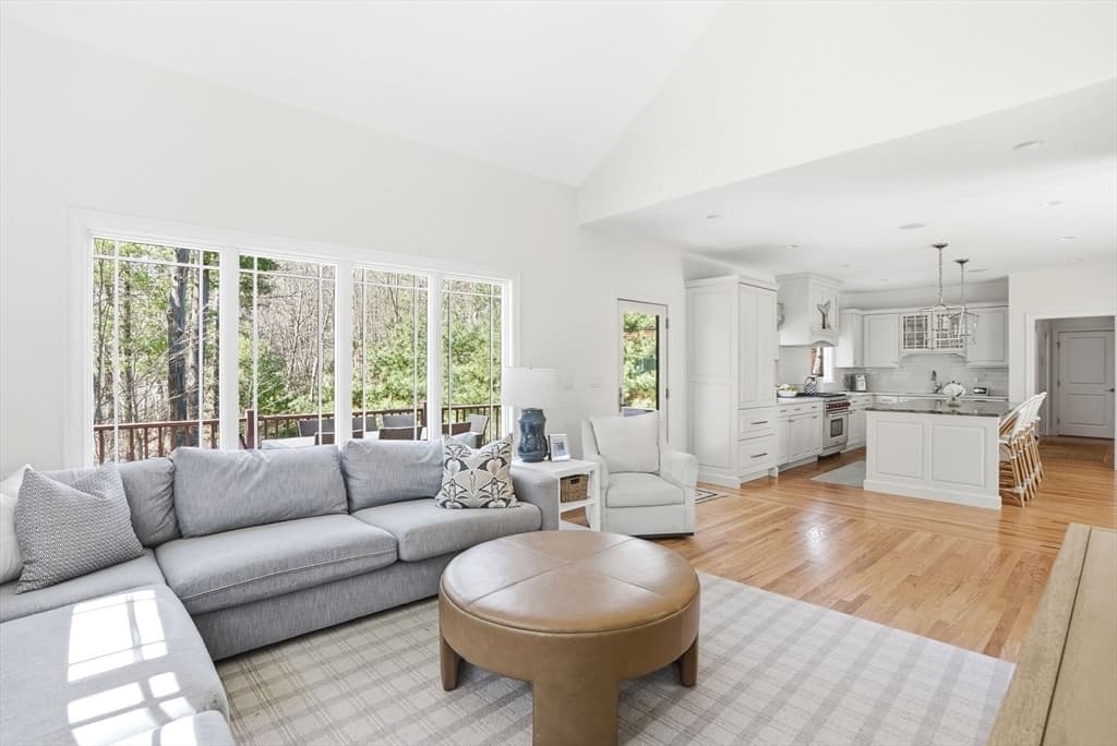 Condominium at 95 Black Rock Drive # 95, Hingham MA 02043, photo 6 of 32