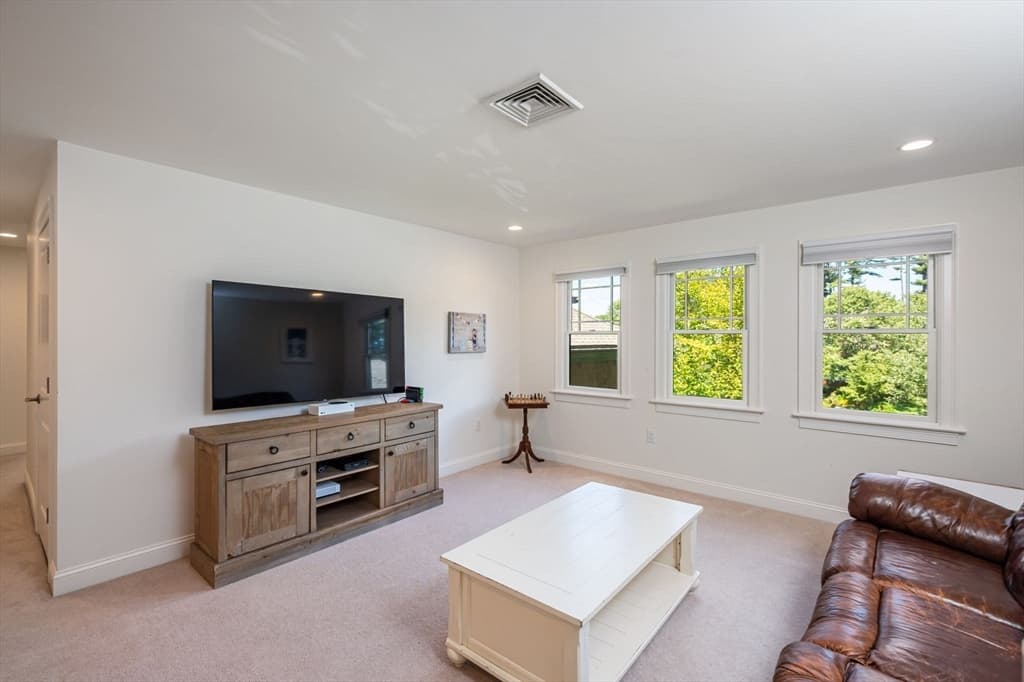Condominium at 95 Black Rock Drive # 95, Hingham MA 02043, photo 18 of 32
