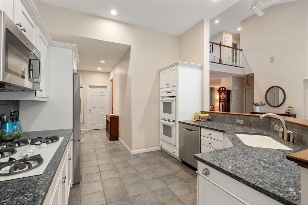 Condominium at 217 Nobscot Road # 217, Sudbury MA 01776, Sudbury, photo 20 of 40
