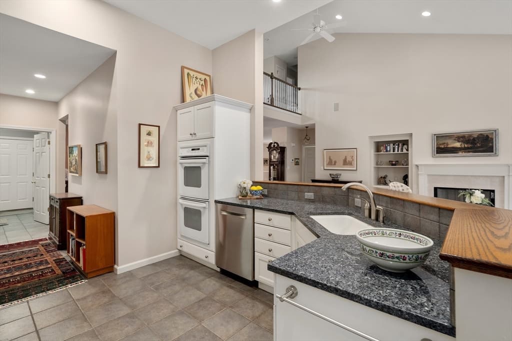 Condominium at 217 Nobscot Road # 217, Sudbury MA 01776, Sudbury, photo 18 of 40