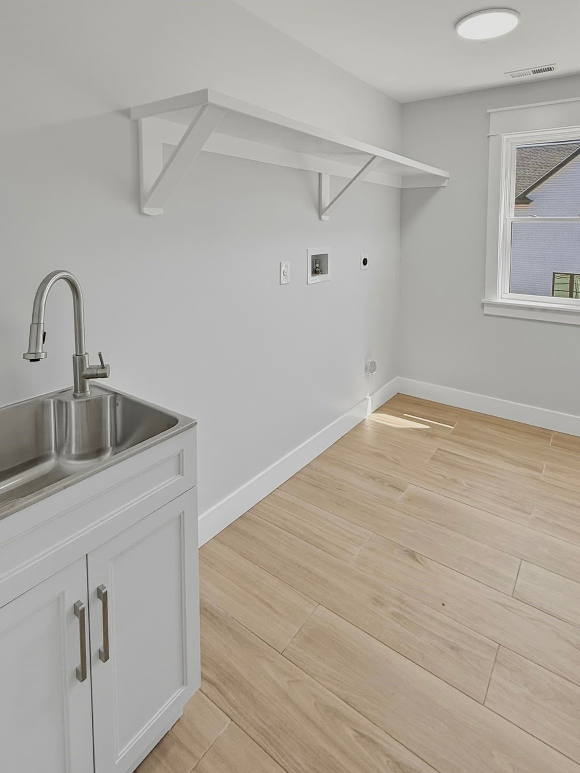 Single Family Residence at 42 High St, Shrewsbury MA 01545, photo 21 of 26
