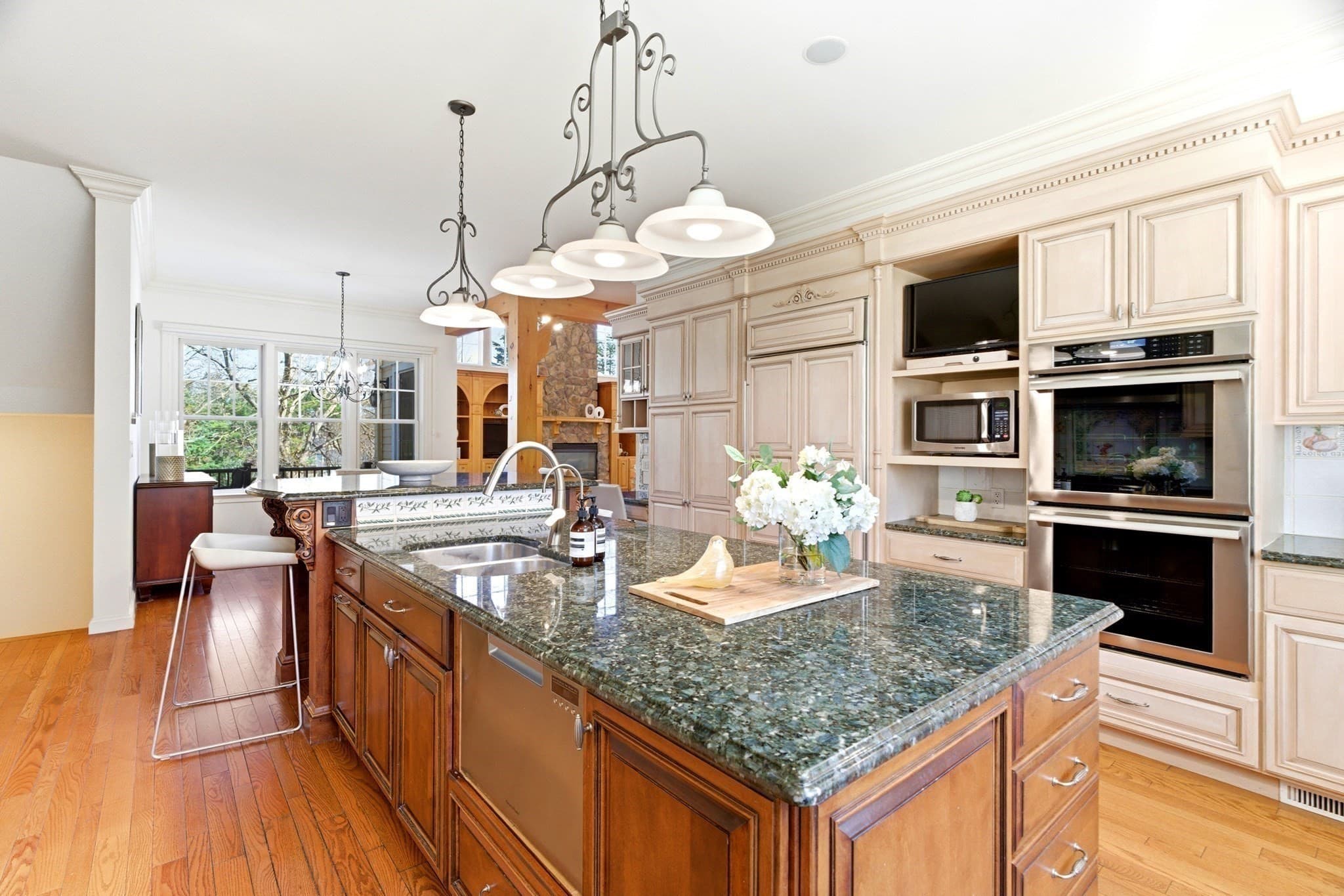 Single Family Residence at 8 Porter Lane, Lexington MA 02420, Lexington, photo 20 of 42