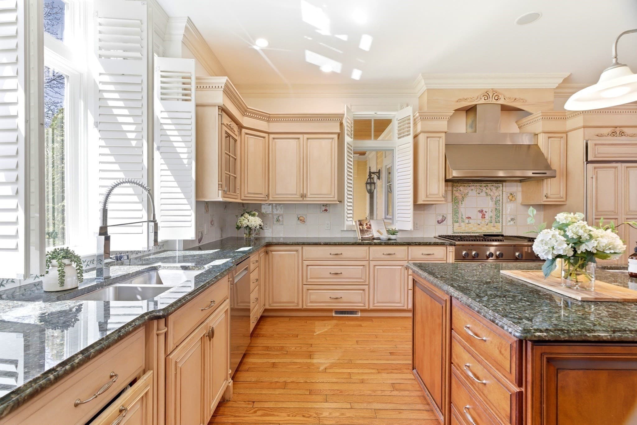 Single Family Residence at 8 Porter Lane, Lexington MA 02420, Lexington, photo 21 of 42