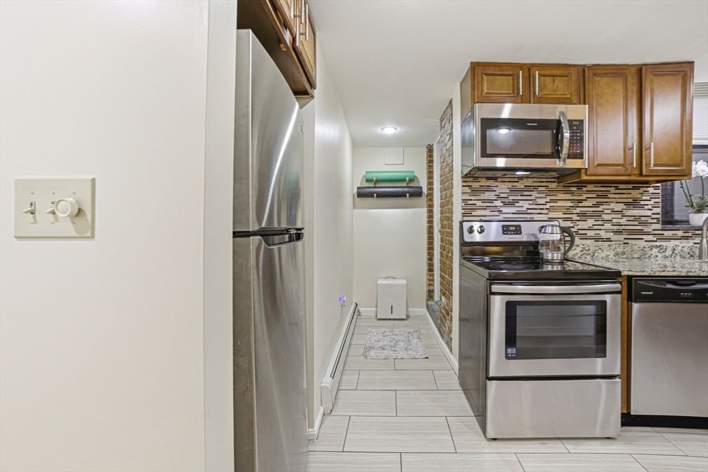 Condominium at 39 Hemenway St # 27, Boston MA 02115, photo 6 of 26