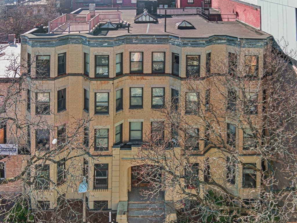 Condominium at 39 Hemenway St # 27, Boston MA 02115, photo 22 of 26