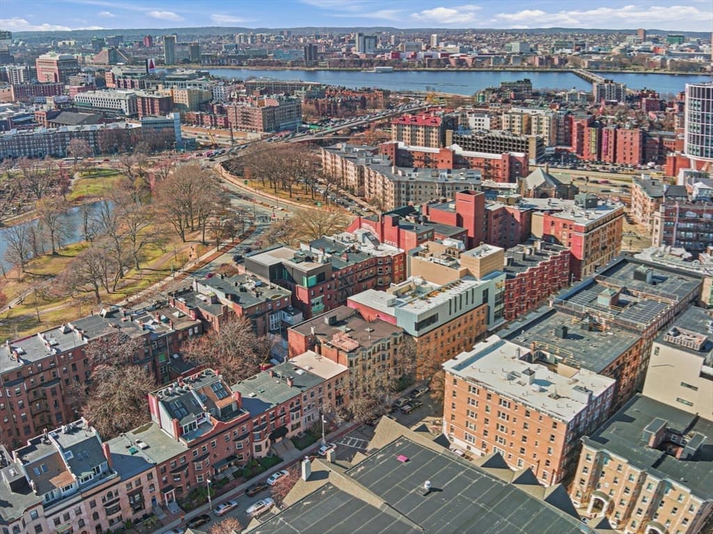 Condominium at 39 Hemenway St # 27, Boston MA 02115, photo 24 of 26