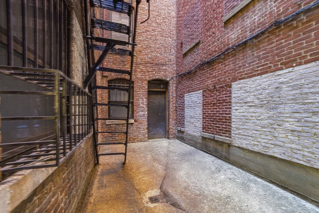 Condominium at 39 Hemenway St # 27, Boston MA 02115, photo 25 of 26