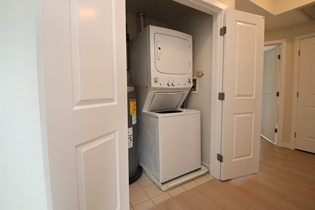 Condominium at 175 Cottage St. # 501, Chelsea MA 02150, Chelsea, photo 16 of 42