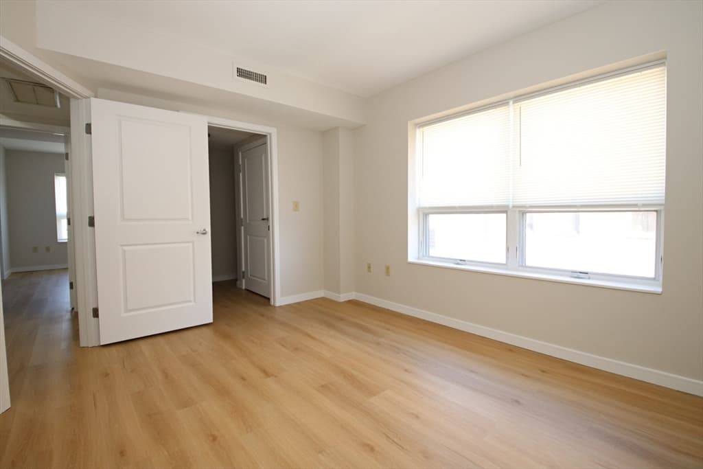 Condominium at 175 Cottage St. # 501, Chelsea MA 02150, Chelsea, photo 26 of 42