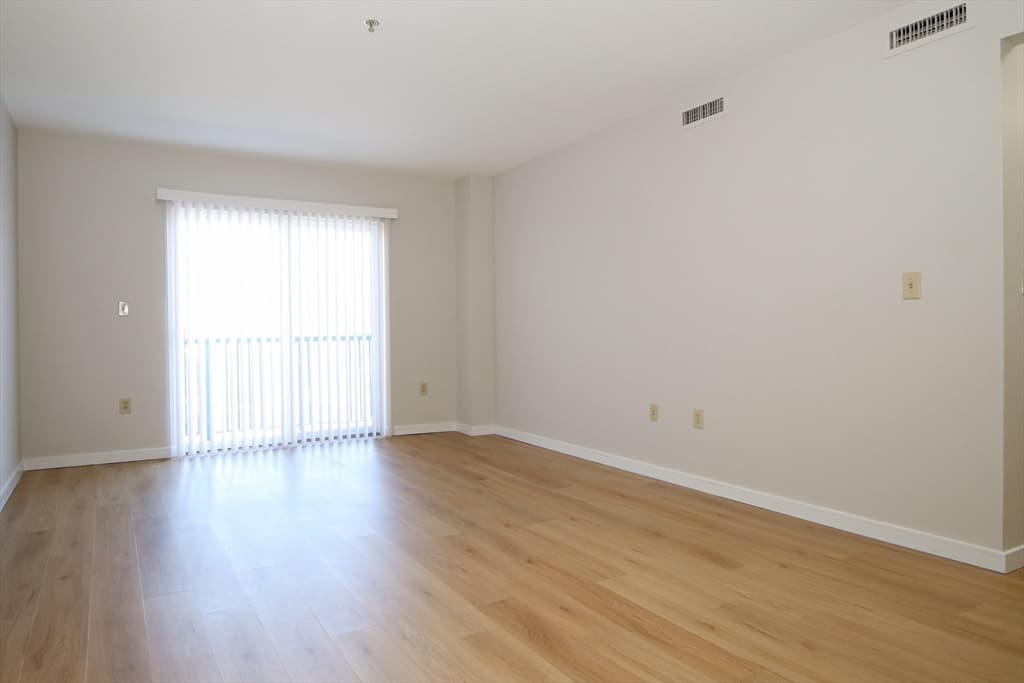Condominium at 175 Cottage St. # 501, Chelsea MA 02150, Chelsea, photo 9 of 42