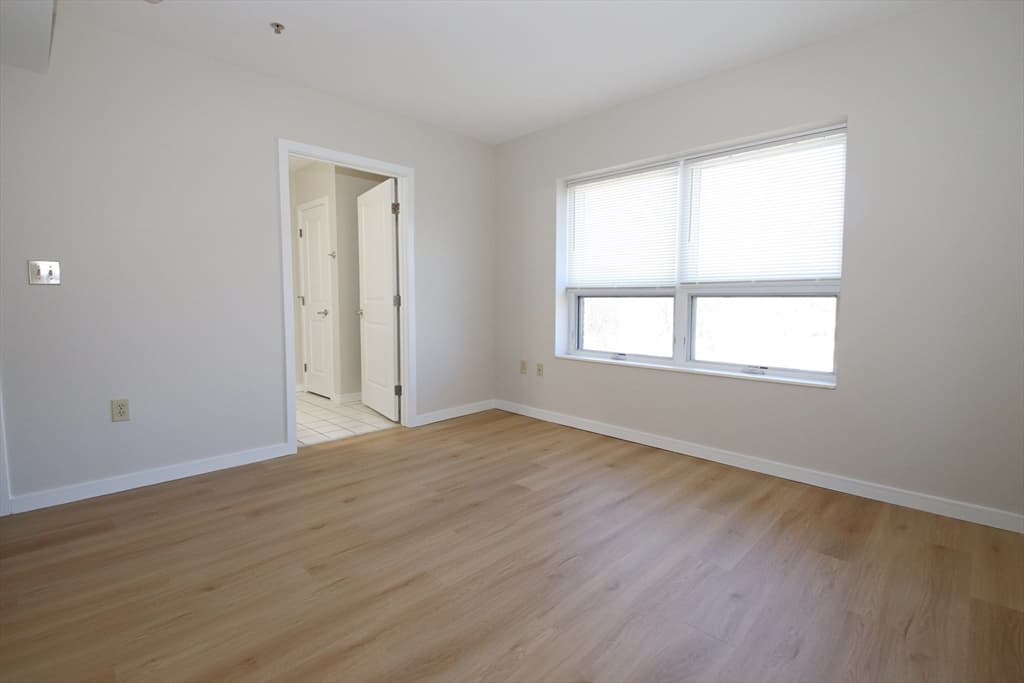 Condominium at 175 Cottage St. # 501, Chelsea MA 02150, Chelsea, photo 18 of 42