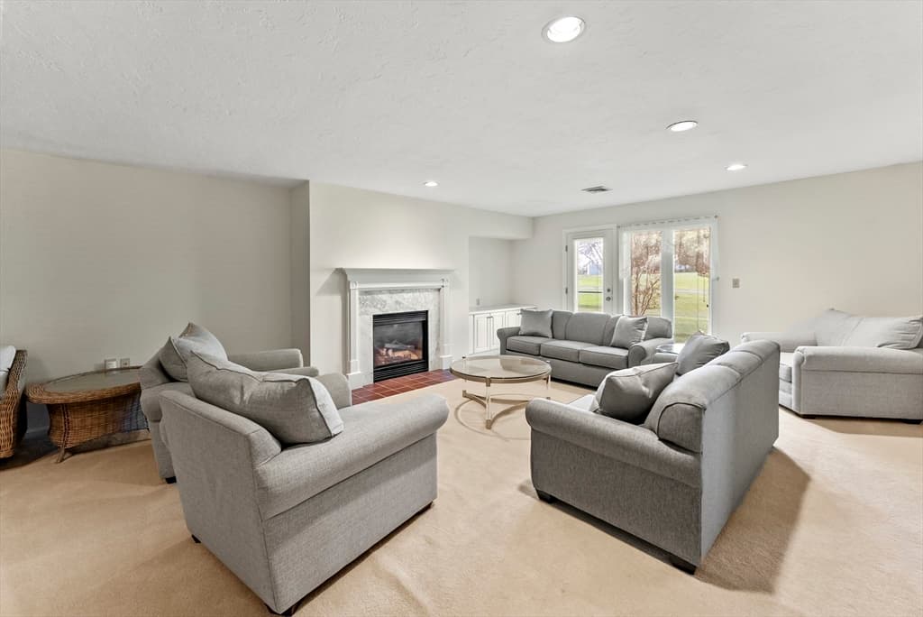 Condominium at 42 Fairway Dr, Plymouth MA 02360, Plymouth, photo 27 of 39