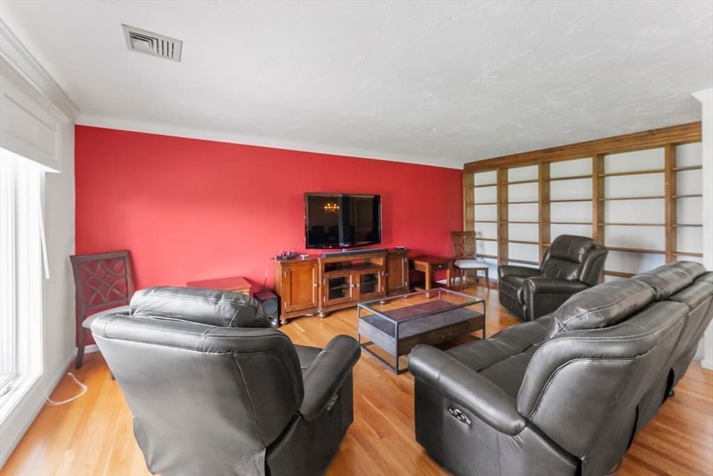 Condominium at 42 Fairway Dr, Plymouth MA 02360, Plymouth, photo 13 of 39